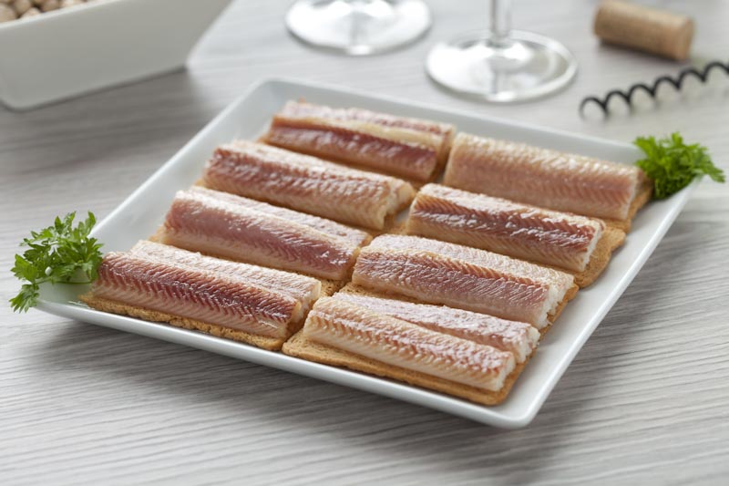 Aal-Filet, geräuchert, tiefgekühlt, 100g Packung